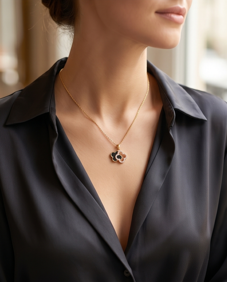 Gold Cliver Black Necklace #10